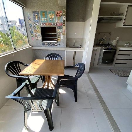 1 Dormitório A 1 Quadra Da Praia De Jurere Florianópolis Exterior foto